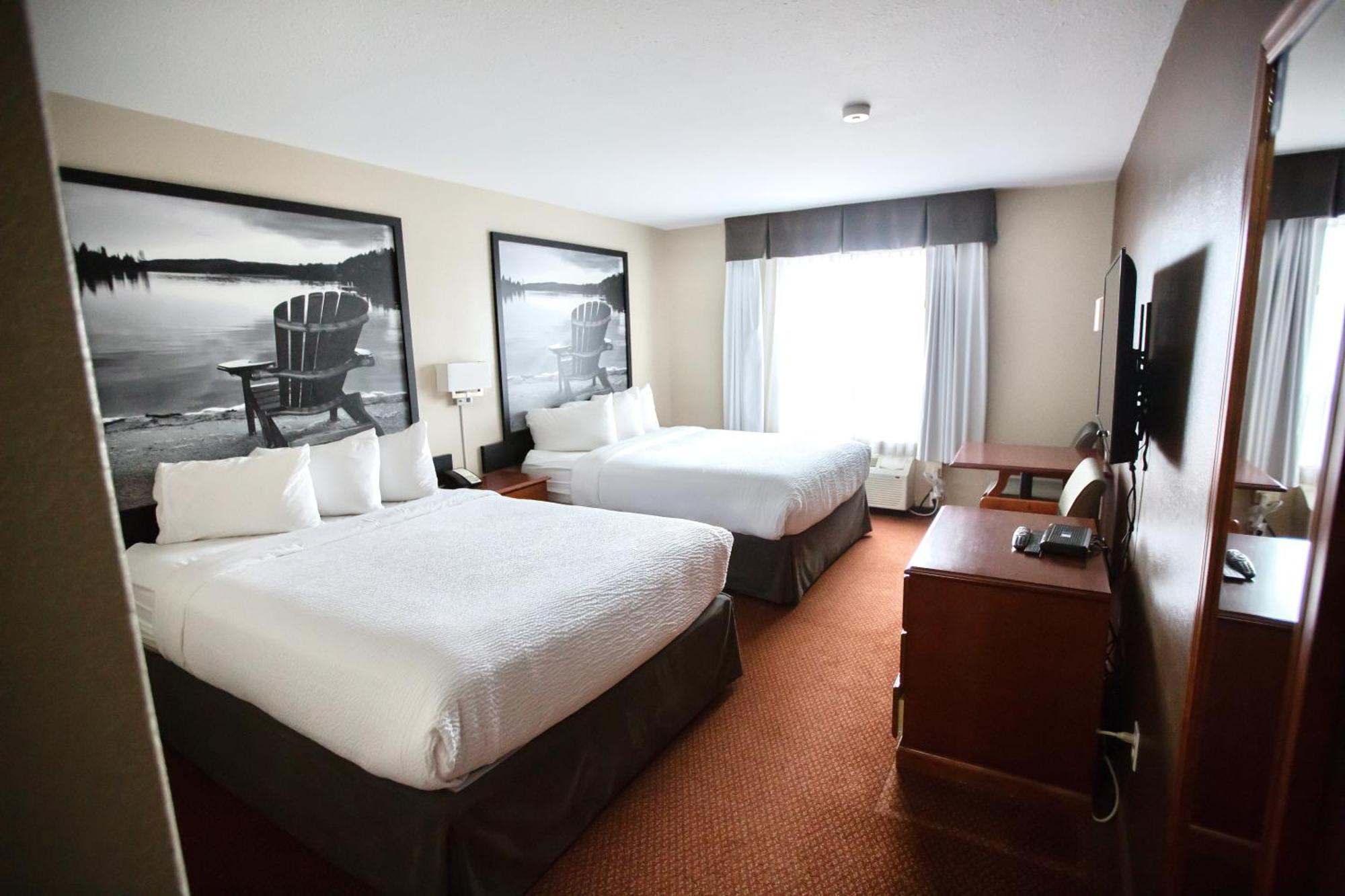ซูเปอร์ 8 บาย วินด์แฮม ไวท์คอร์ต Hotel ไวท์คอร์ท ภายนอก รูปภาพ